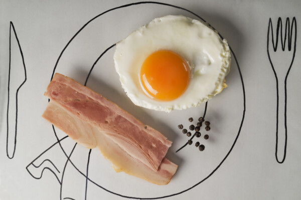 Flyin' eggs'n'bacy